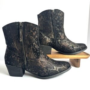 Very G Hijack Booties in Black, Snake Skin Print, Size 8